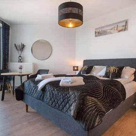 Luxurious Near The Sea In Apartment *