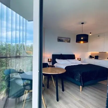 Apartment Luxurious Near The Sea In