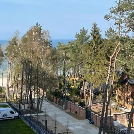 Luxurious Near The Sea In Apartment