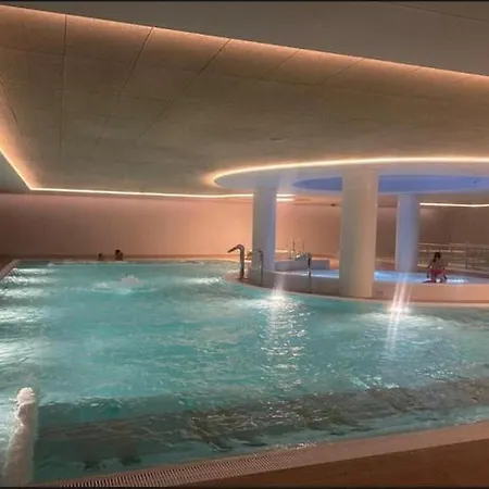 Luxurious Near The Sea In Apartment *